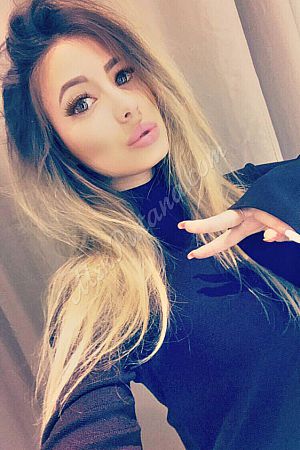 Милана, метро Арбатская