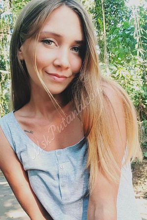 Алла, метро Новохохловская Алла, метро Новохохловская