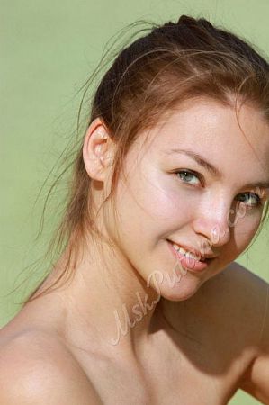 Нина, метро Сокольники