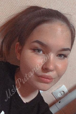 Лена, метро Нагорная