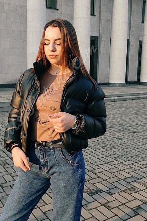 Анжелла, метро Университет