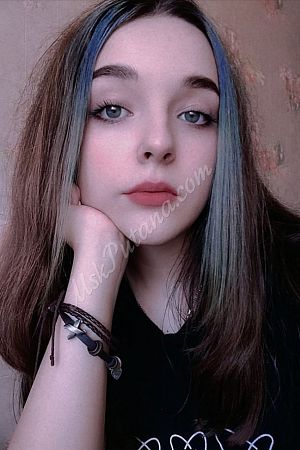 Анна, метро Шипиловская