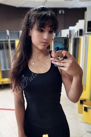 Лена, метро Октябрьская