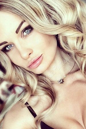 Анастасия, метро Студенческая