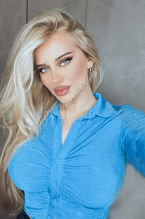 Анжелла, метро Чистые пруды